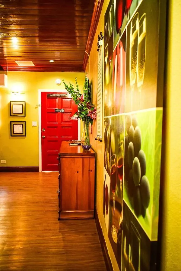 Brownstone Guesthouses Nassau