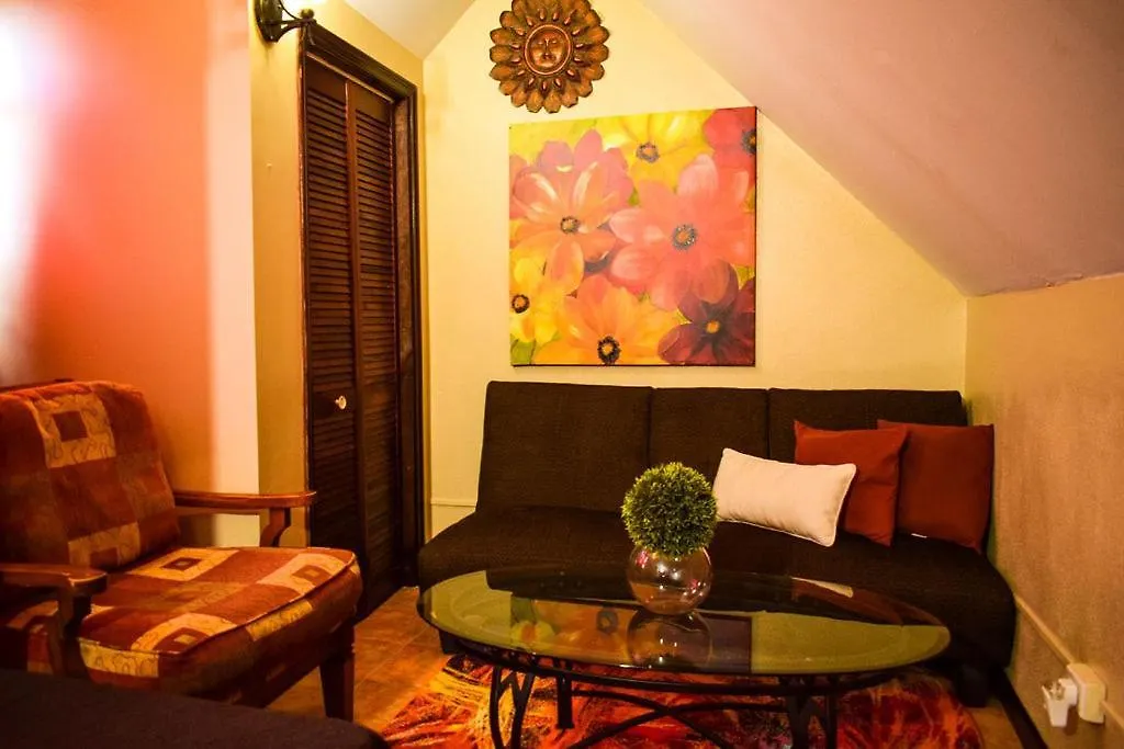 Apartment Brownstone Guesthouses Nassau Bahamas