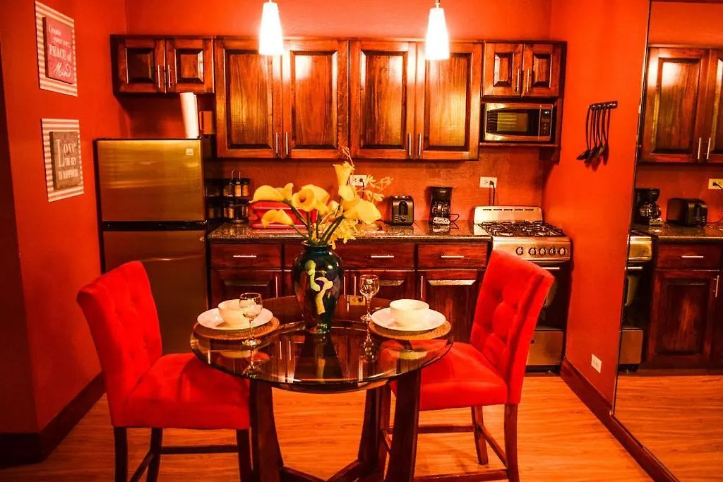 Brownstone Guesthouses Nassau