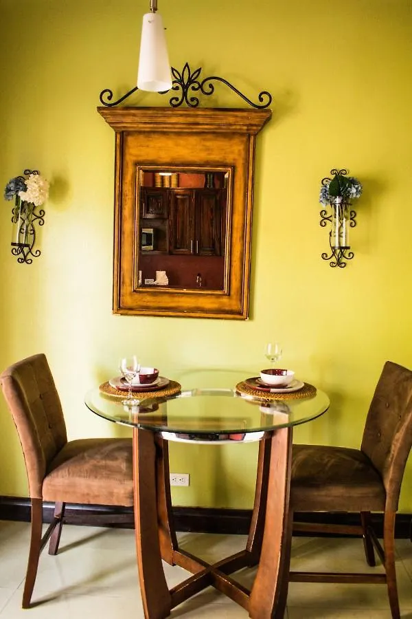 Apartment Brownstone Guesthouses Nassau Bahamas