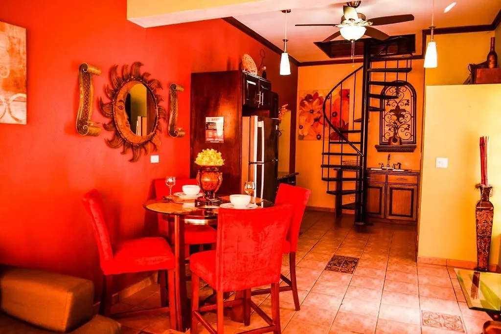 Brownstone Guesthouses Nassau