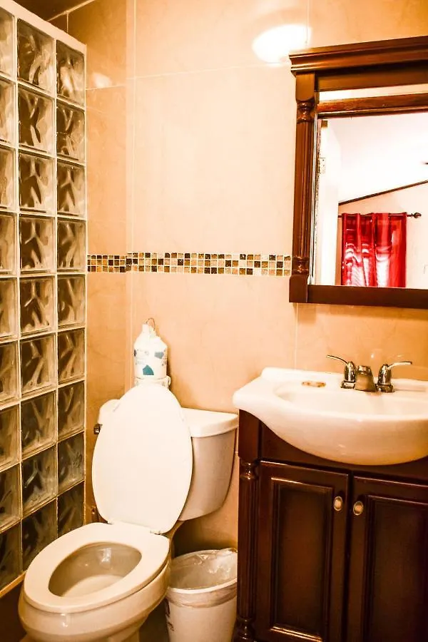 Brownstone Guesthouses Nassau 0*,  Bahamas